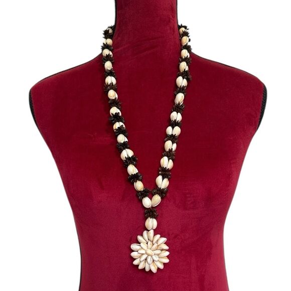 Beautiful Handmade Cowrie Seashell Shell Koa Seed Lei Statement Necklace - Picture 15 of 15